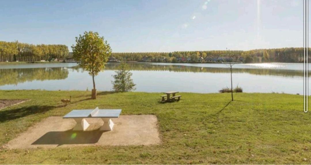 Appartement Au Calme Face Au Lac Marciac Zewnętrze zdjęcie